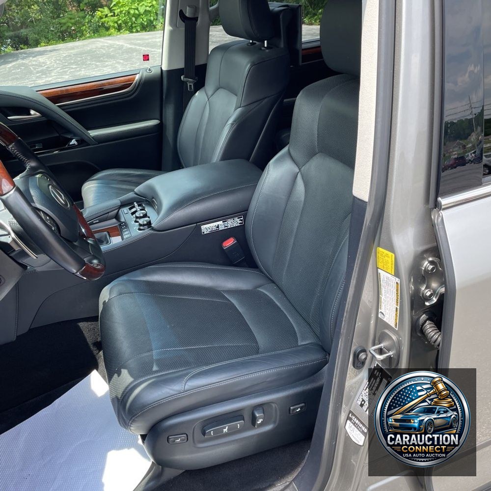 2021 Lexus LX 570 Three-Row