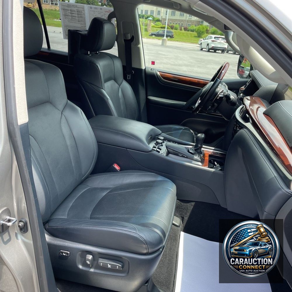 2021 Lexus LX 570 Three-Row