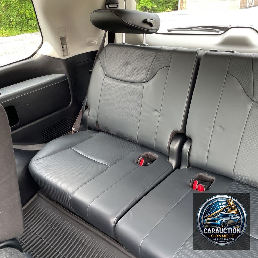 2021 Lexus LX 570 Three-Row
