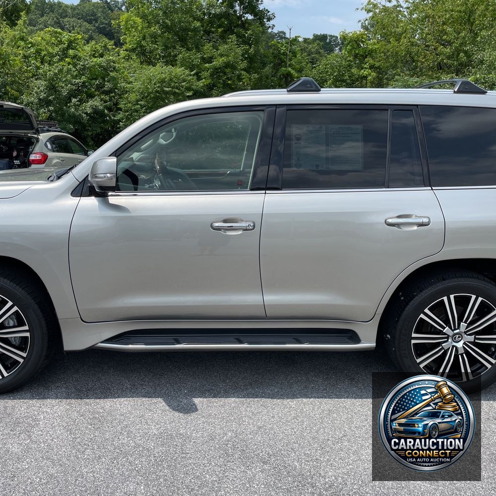 2021 Lexus LX 570 Three-Row