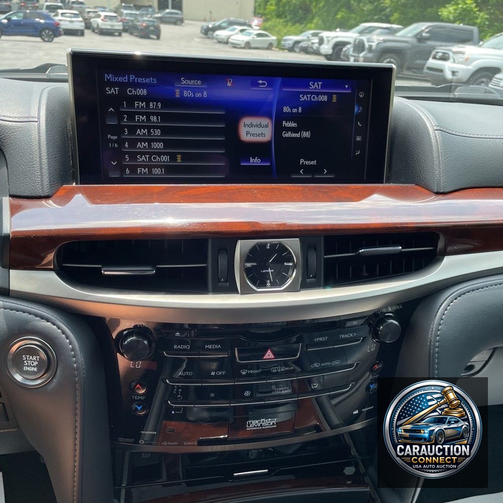 2021 Lexus LX 570 Three-Row