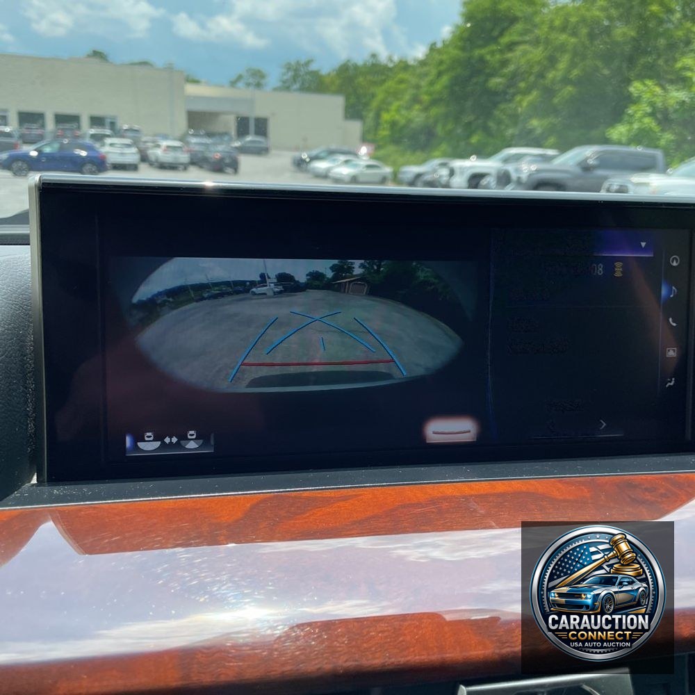 2021 Lexus LX 570 Three-Row