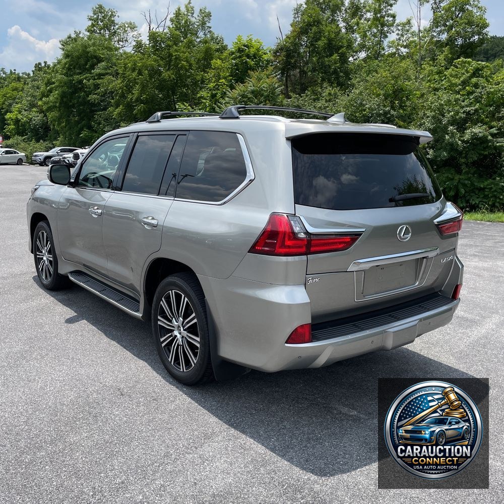2021 Lexus LX 570 Three-Row