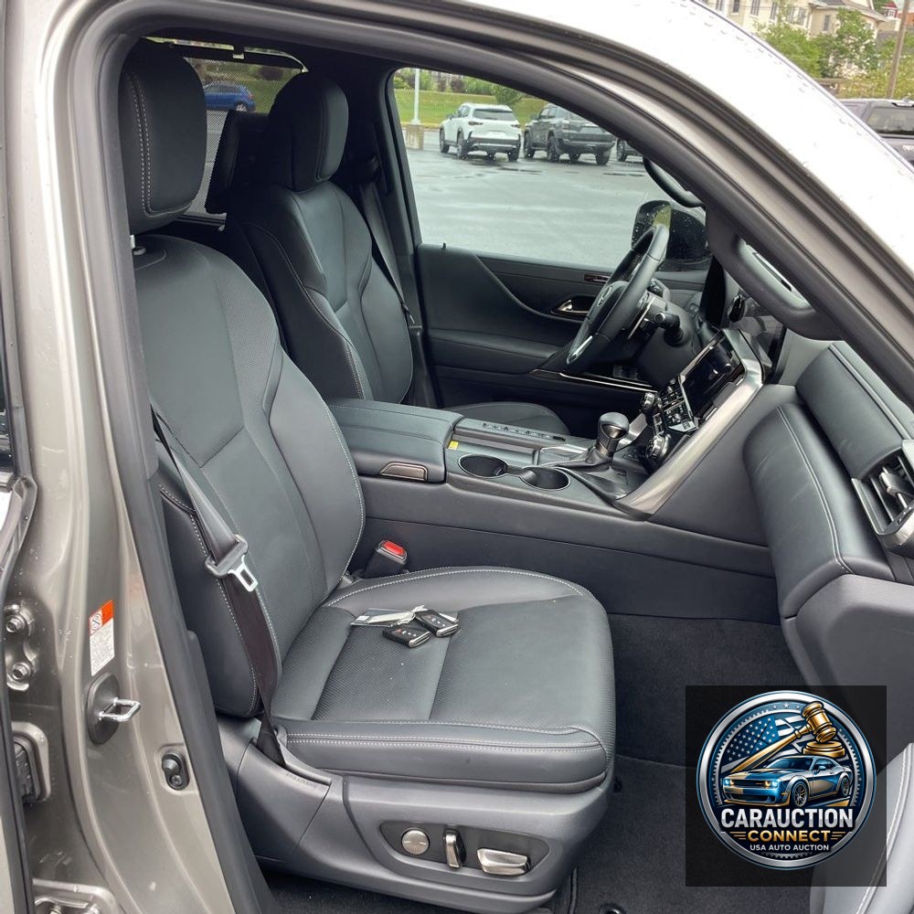 2024 Lexus LX 600 Luxury