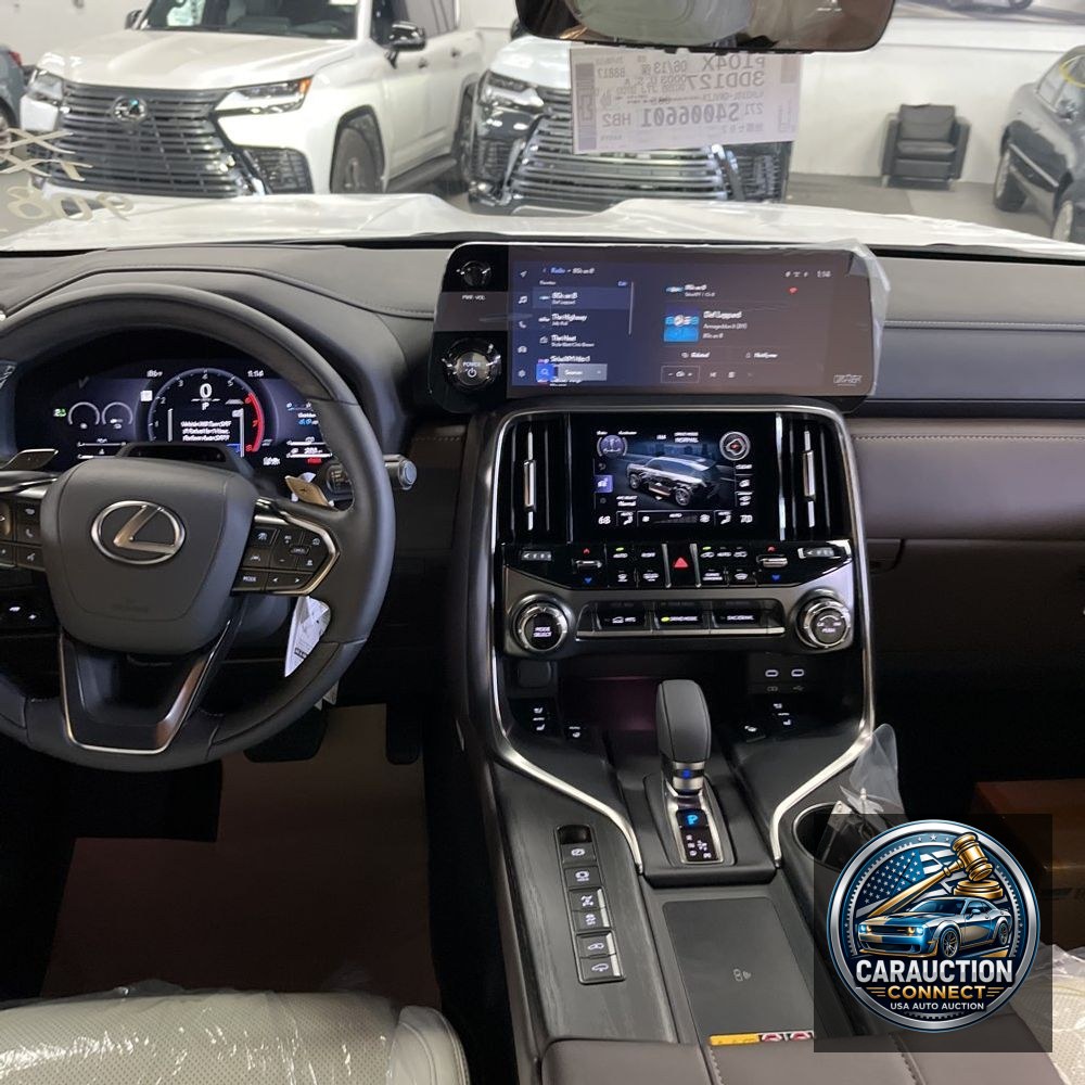 2025 Lexus LX 700h Luxury