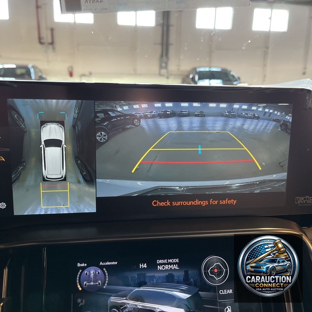 2025 Lexus LX 700h Luxury