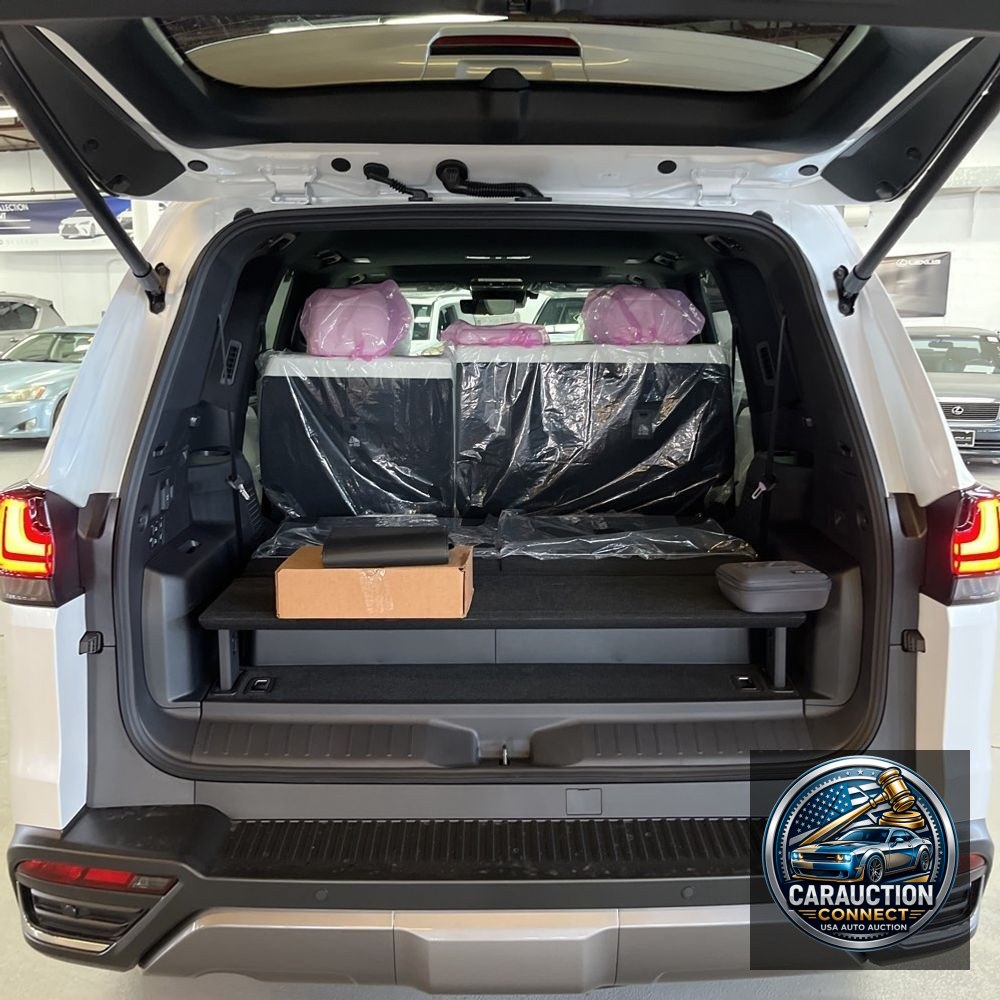 2025 Lexus LX 700h Luxury