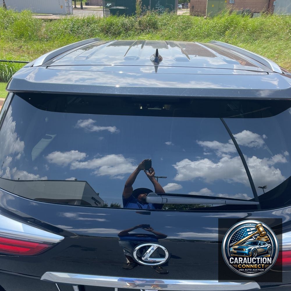 2019 Lexus LX 570 Three-Row