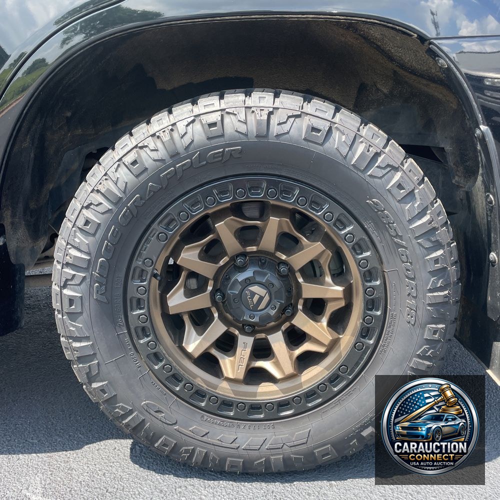 2019 Lexus LX 570 Three-Row