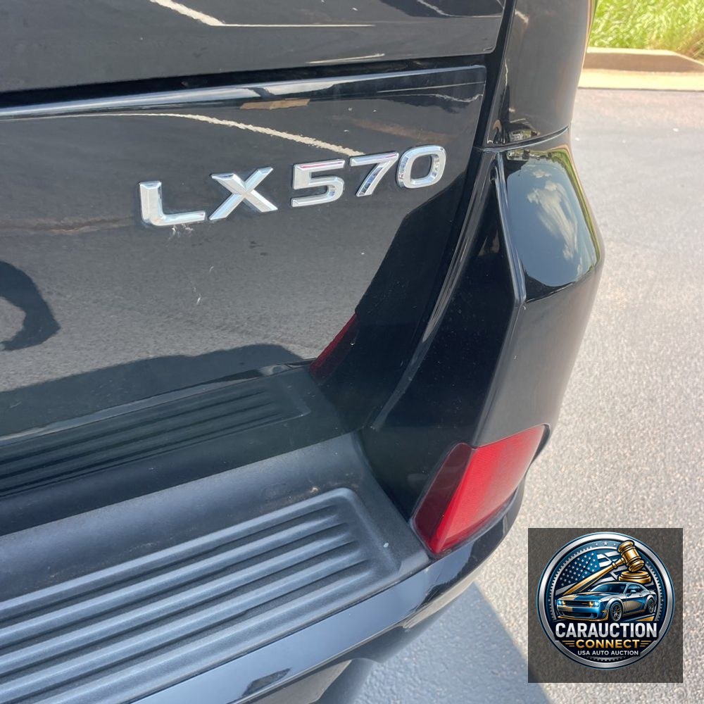 2019 Lexus LX 570 Three-Row
