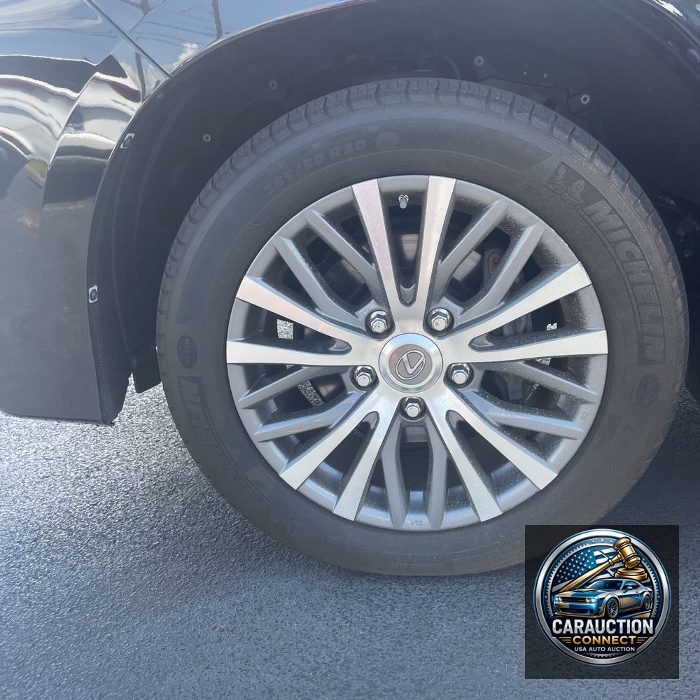 2019 Lexus LX 570 Two-Row