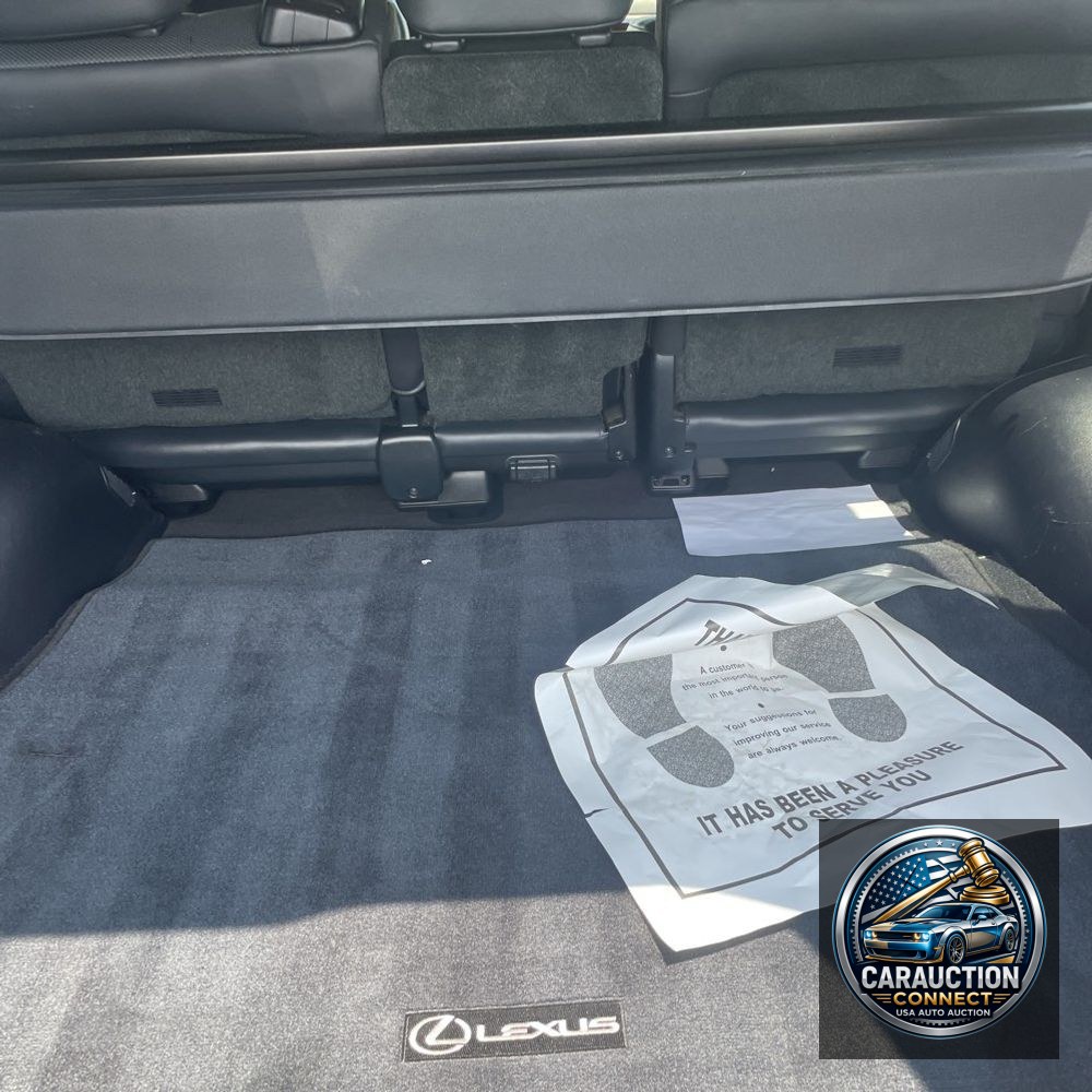 2019 Lexus LX 570 Two-Row