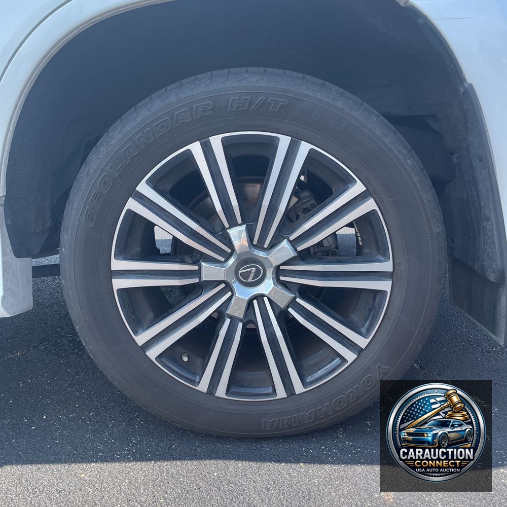 2019 Lexus LX 570 Three-Row