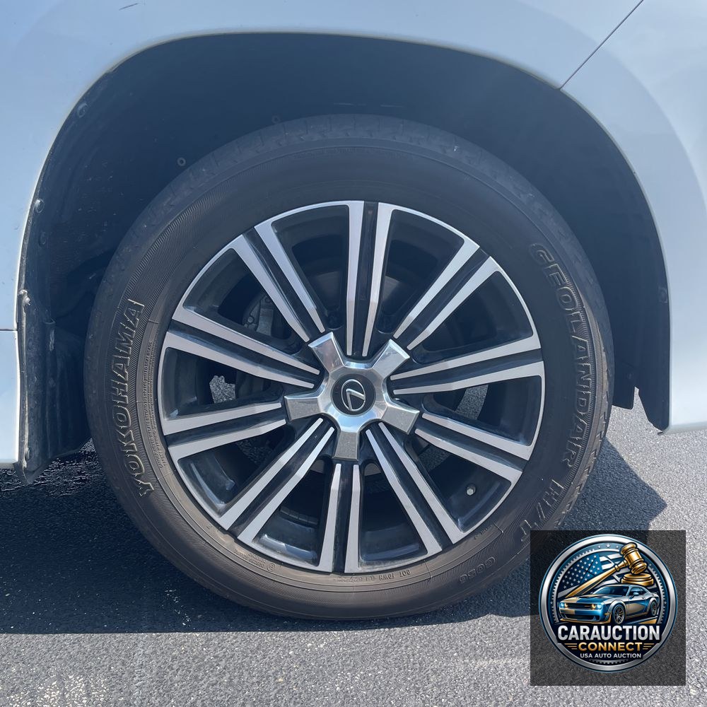 2019 Lexus LX 570 Three-Row