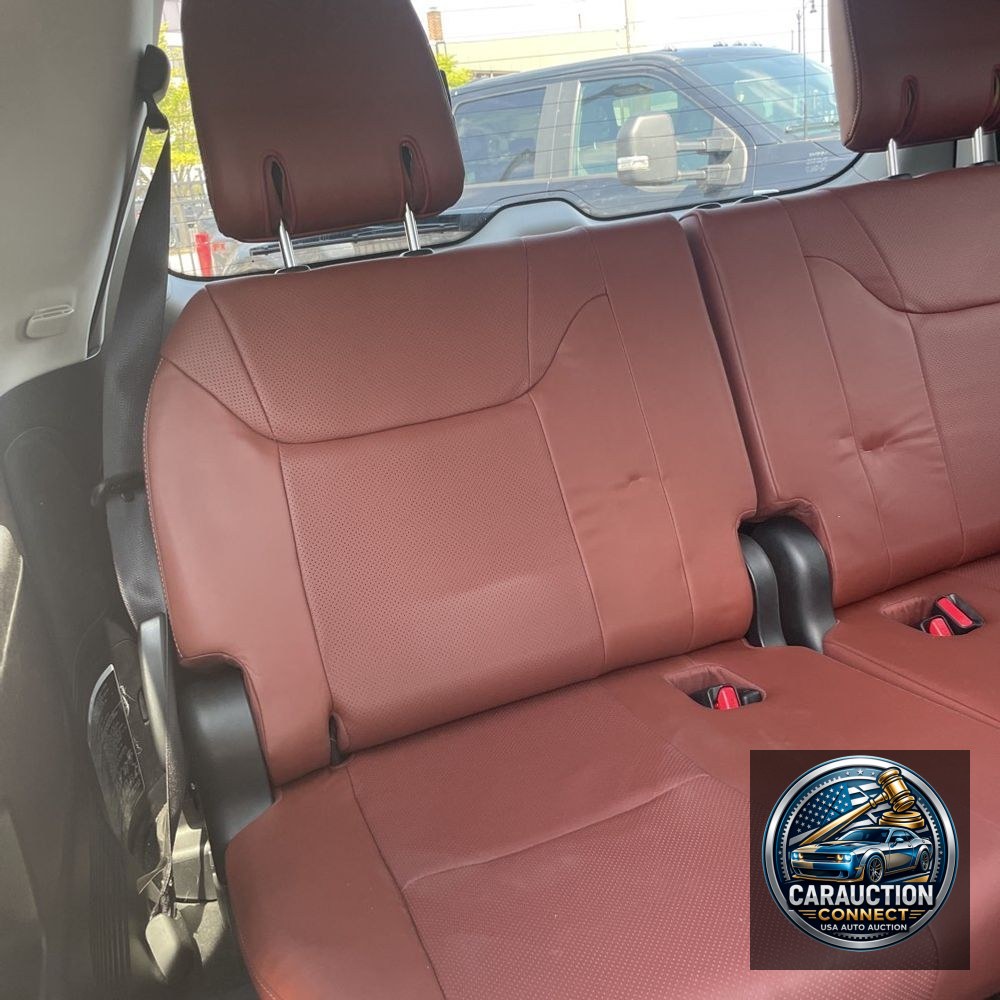 2019 Lexus LX 570 Three-Row