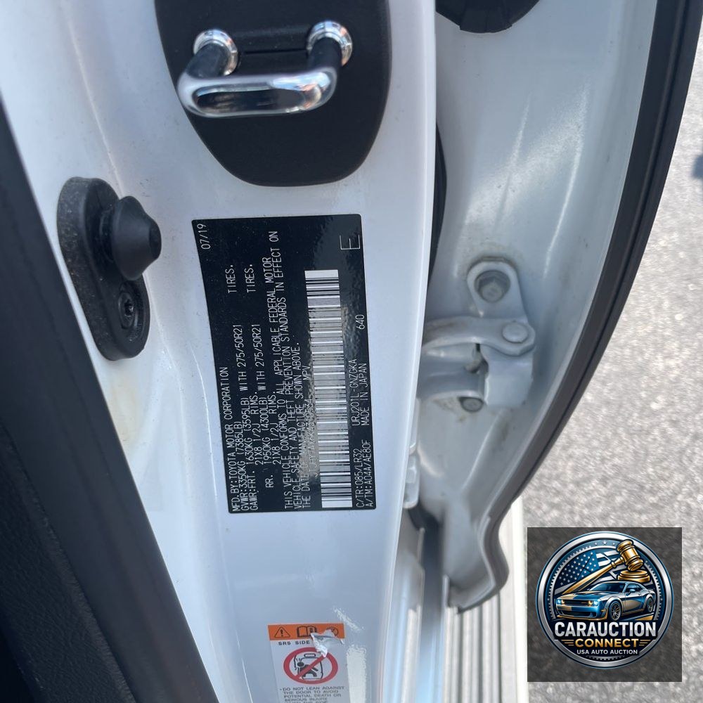 2019 Lexus LX 570 Three-Row