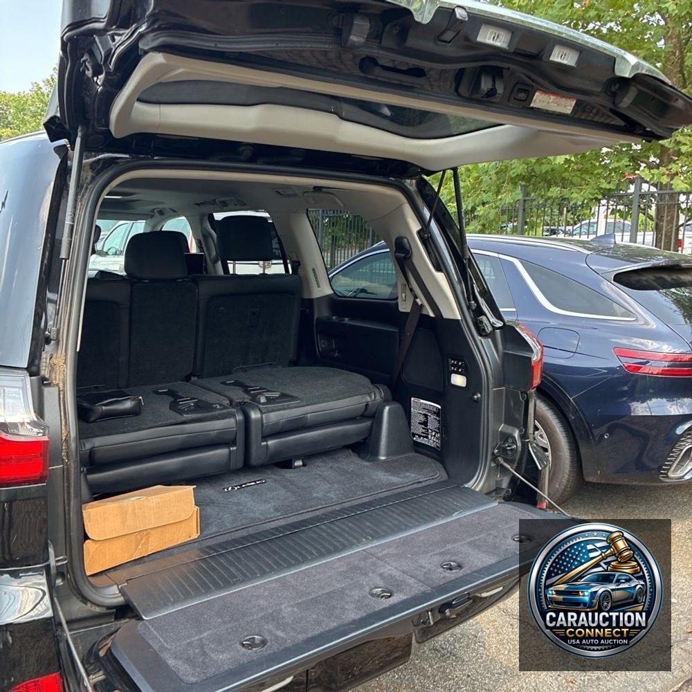 2017 Lexus LX 570 Base
