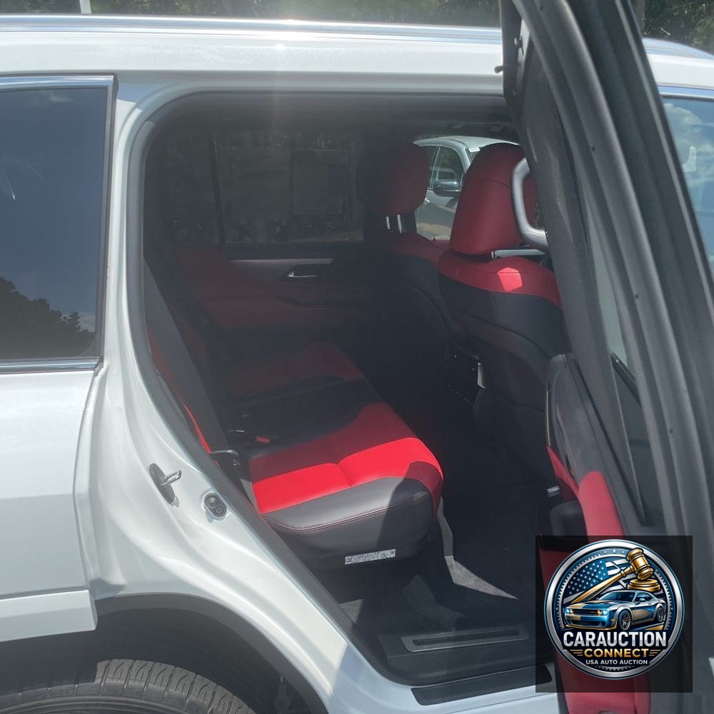 2024 Lexus LX 600 F SPORT Handling