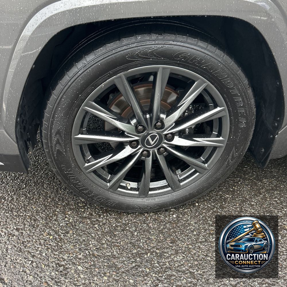 2023 Lexus LX 600 F SPORT Handling