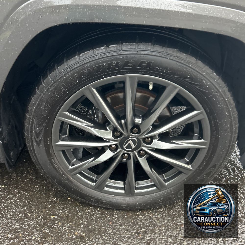2023 Lexus LX 600 F SPORT Handling
