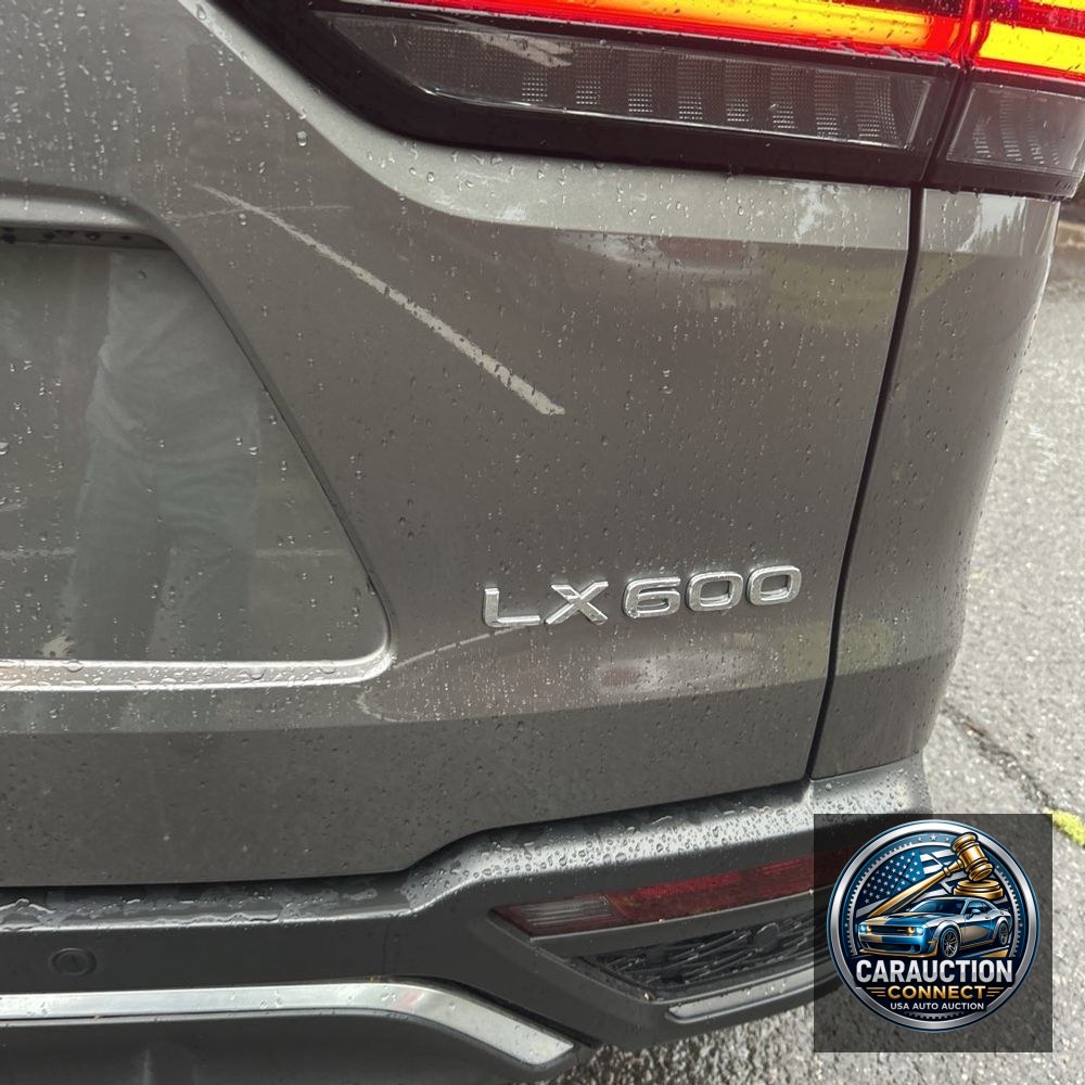 2023 Lexus LX 600 F SPORT Handling