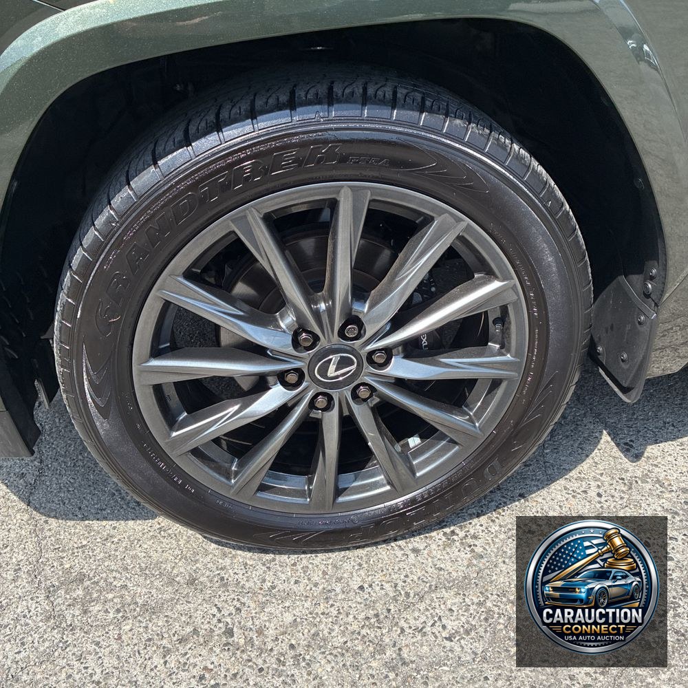 2024 Lexus LX 600 F SPORT Handling