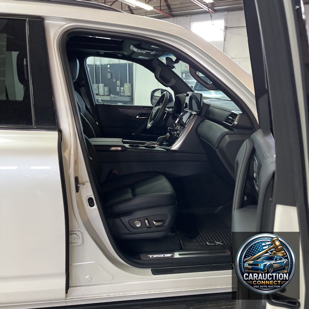 2025 Lexus LX 700h Overtrail