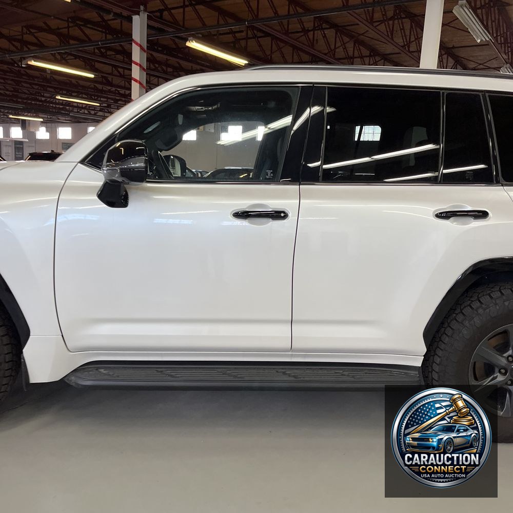 2025 Lexus LX 700h Overtrail