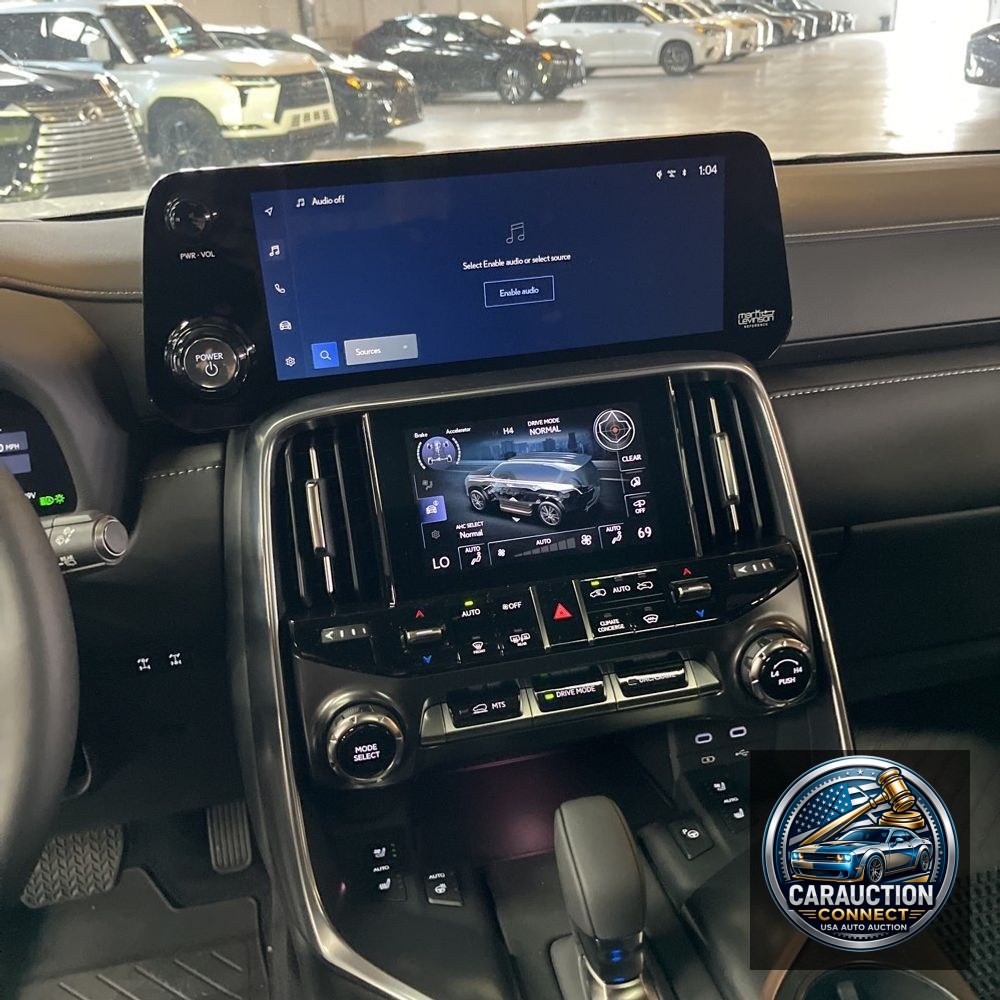 2025 Lexus LX 700h Overtrail