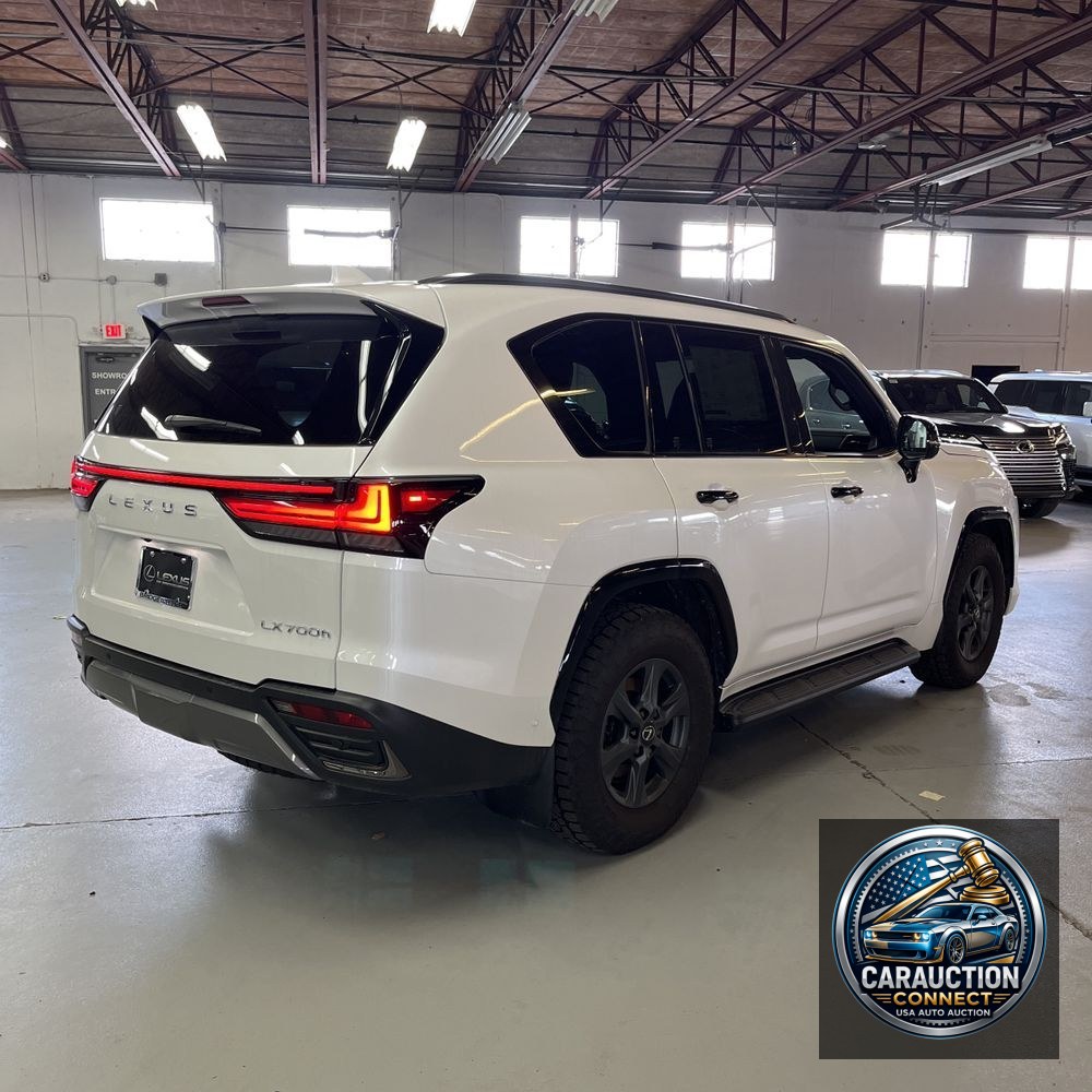2025 Lexus LX 700h Overtrail