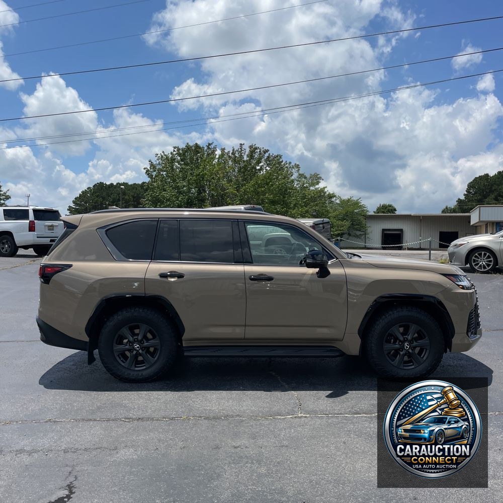 2025 Lexus LX 700h Overtrail