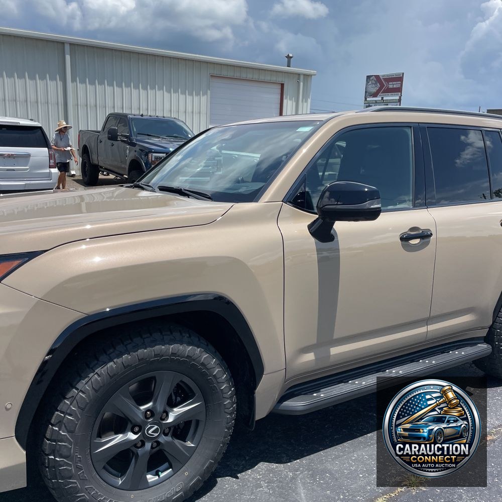 2025 Lexus LX 700h Overtrail