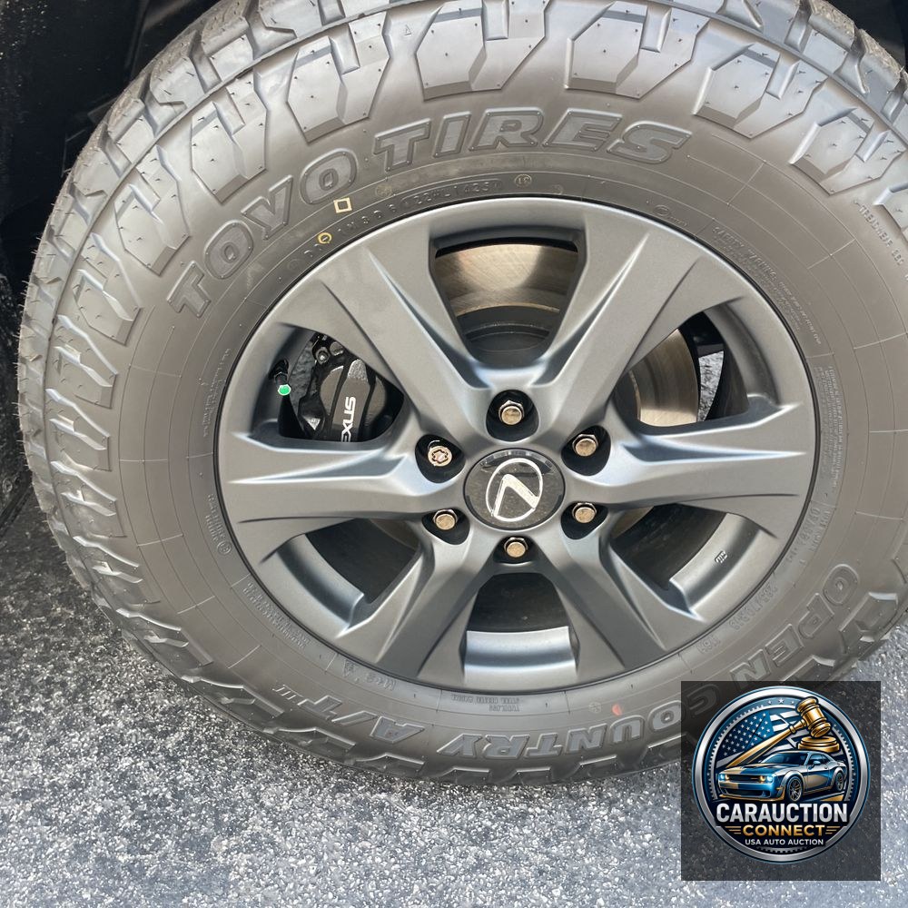 2025 Lexus LX 700h Overtrail