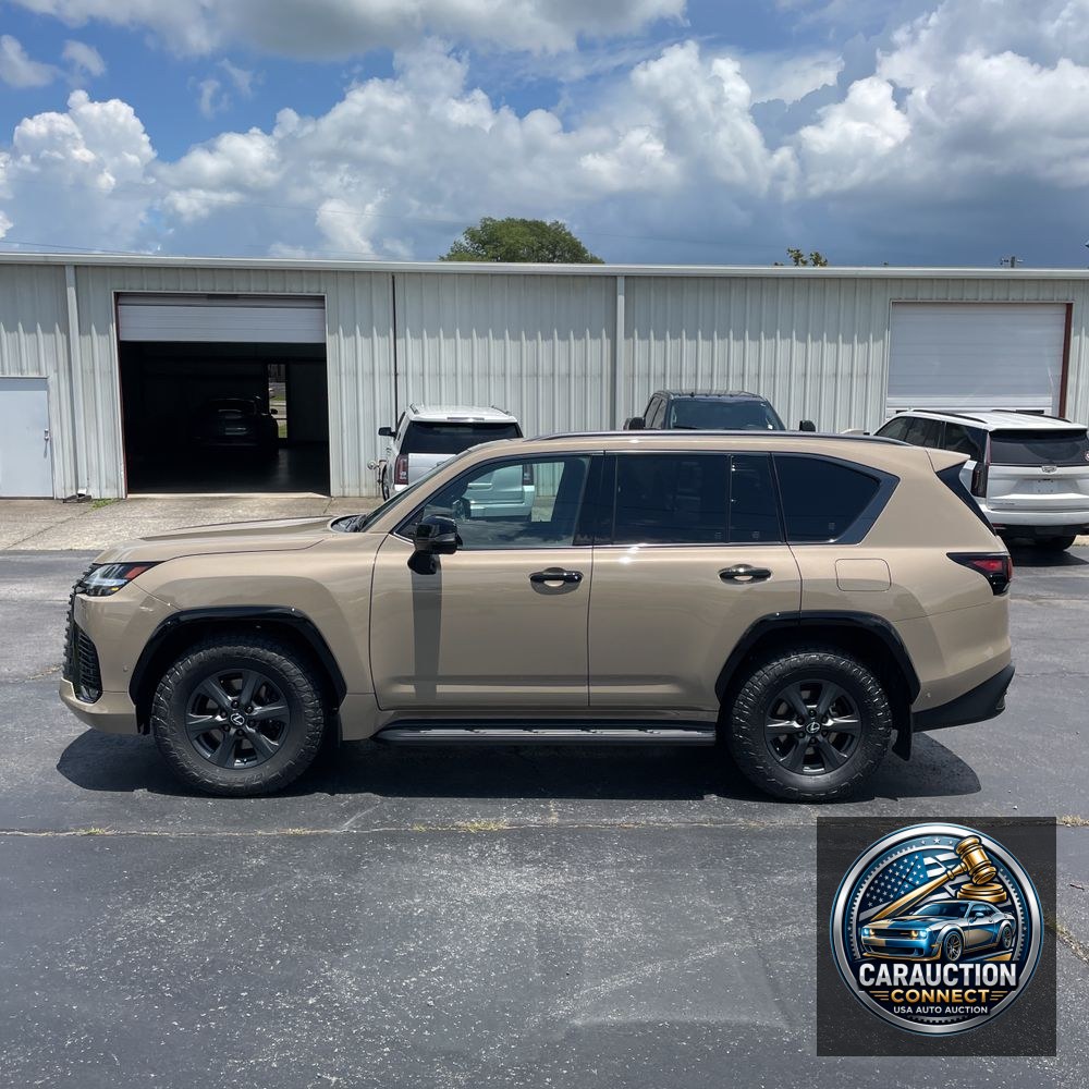 2025 Lexus LX 700h Overtrail