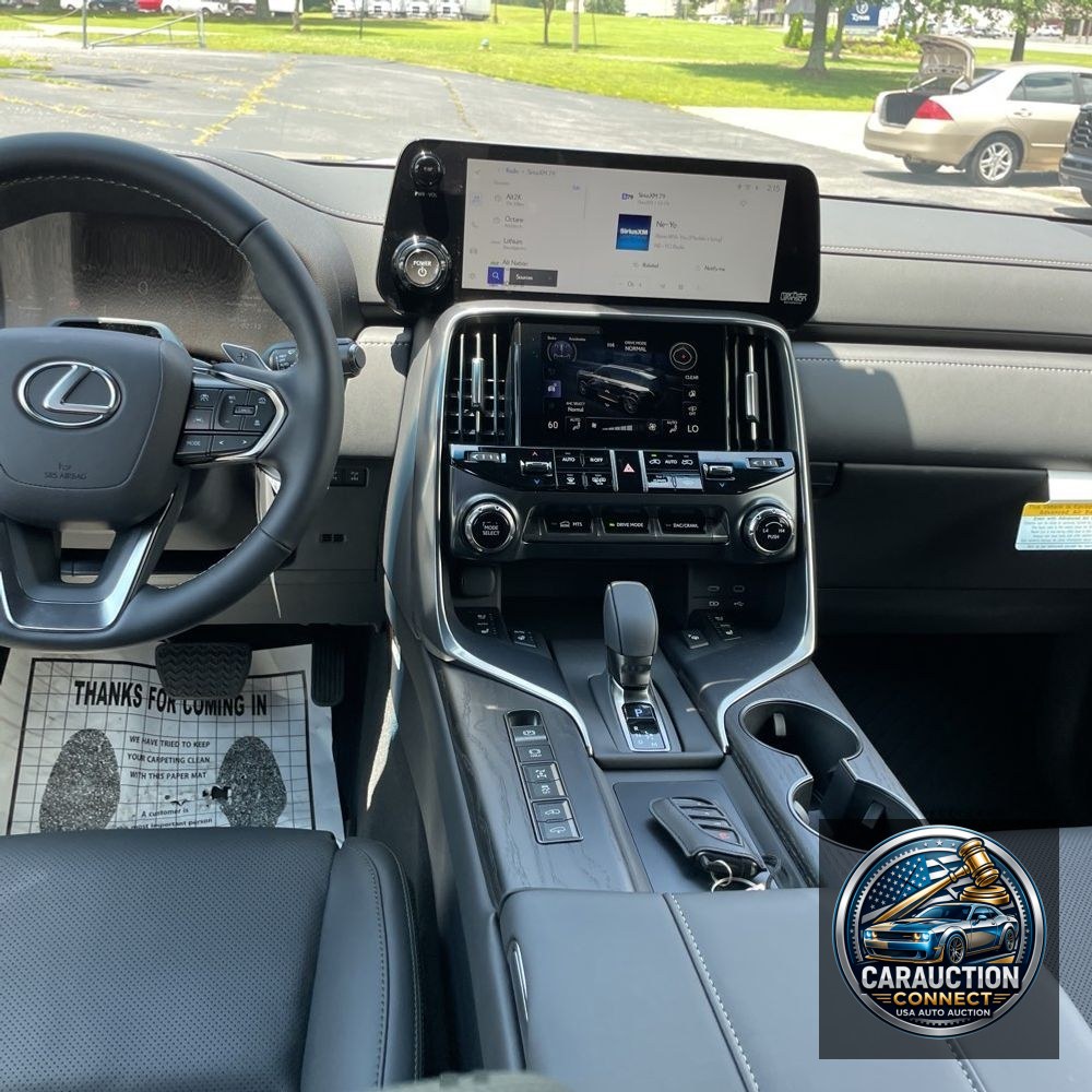 2025 Lexus LX 700h Overtrail