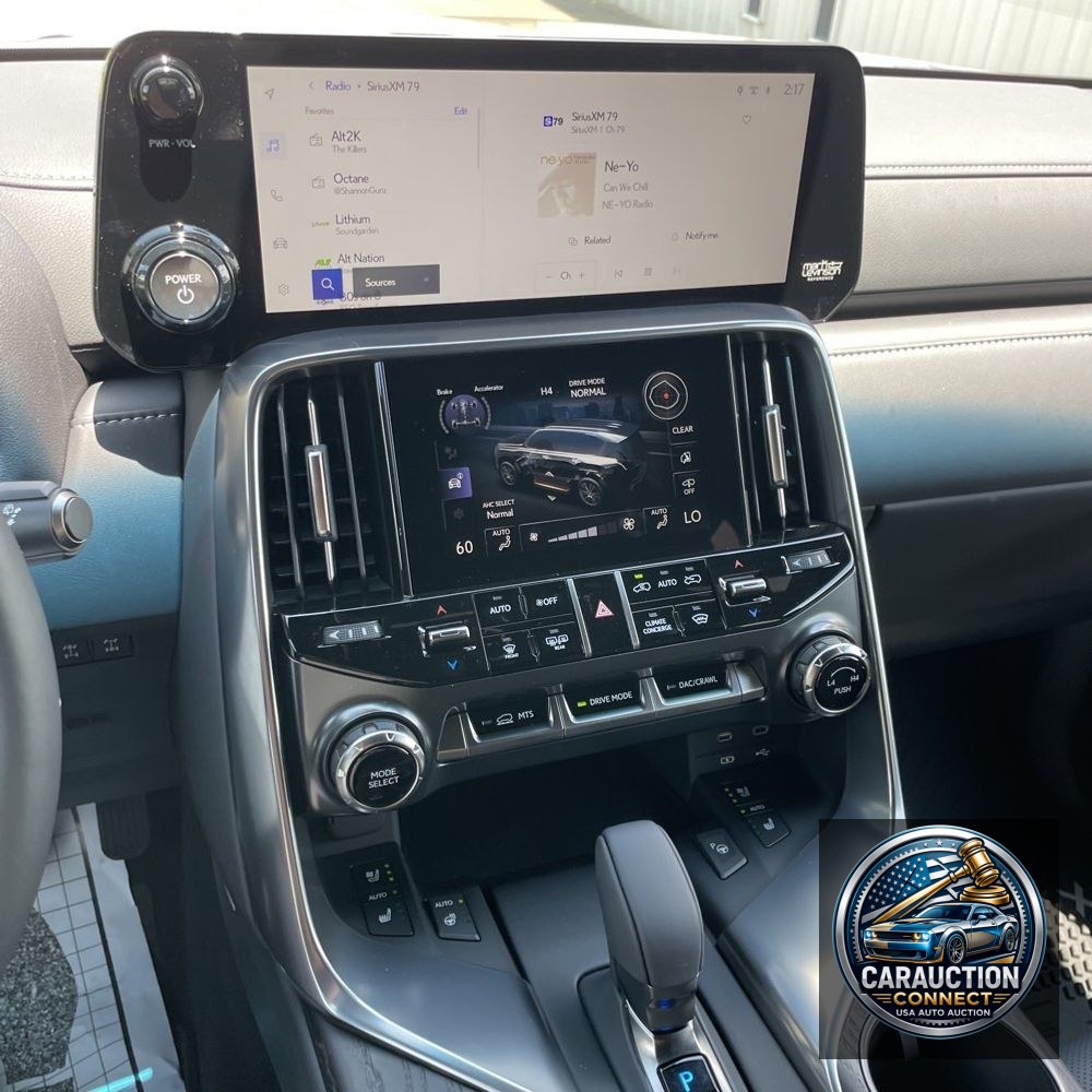 2025 Lexus LX 700h Overtrail