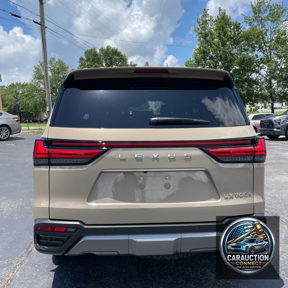 2025 Lexus LX 700h Overtrail