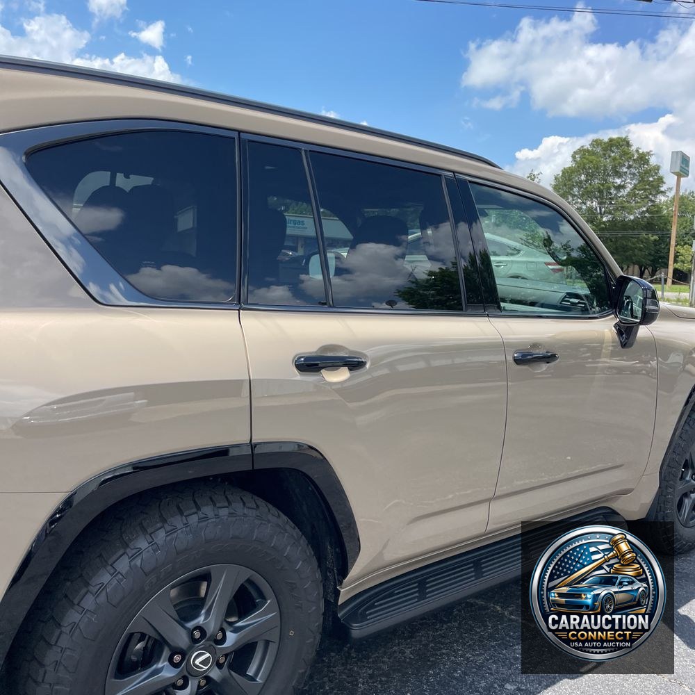 2025 Lexus LX 700h Overtrail