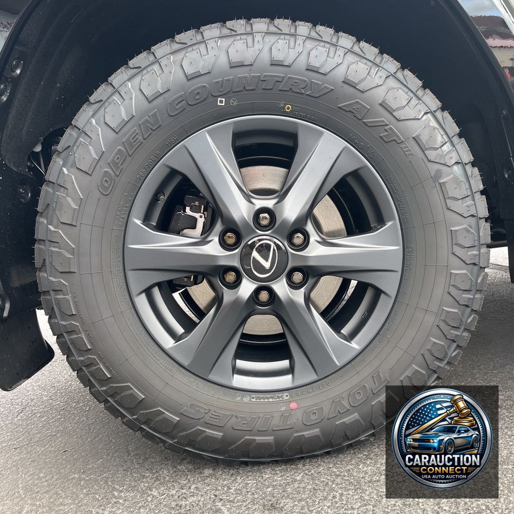 2025 Lexus LX 700h Overtrail