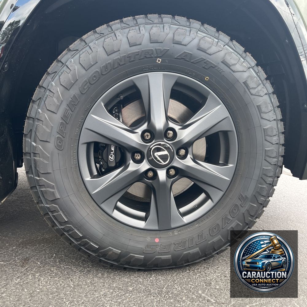 2025 Lexus LX 700h Overtrail