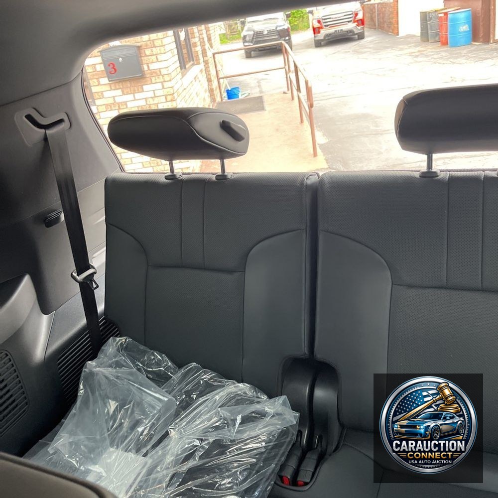 2025 Lexus LX 700h Overtrail