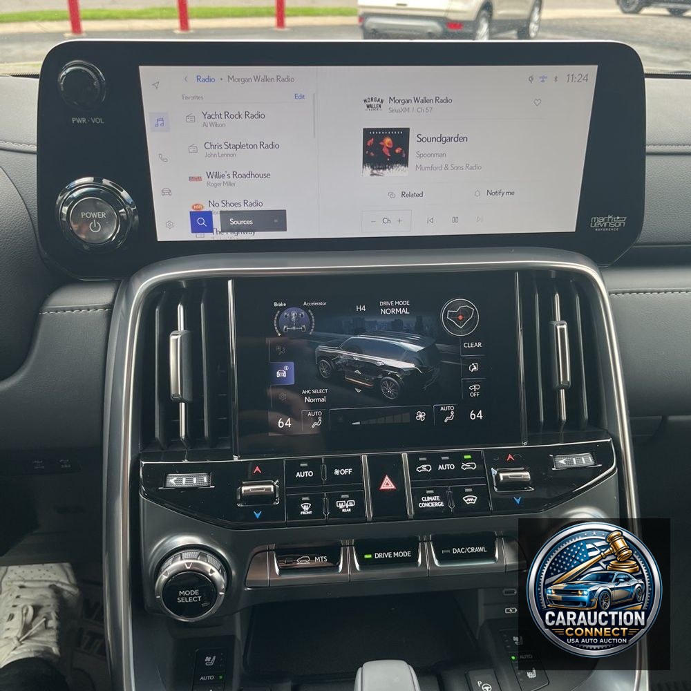 2025 Lexus LX 700h Overtrail