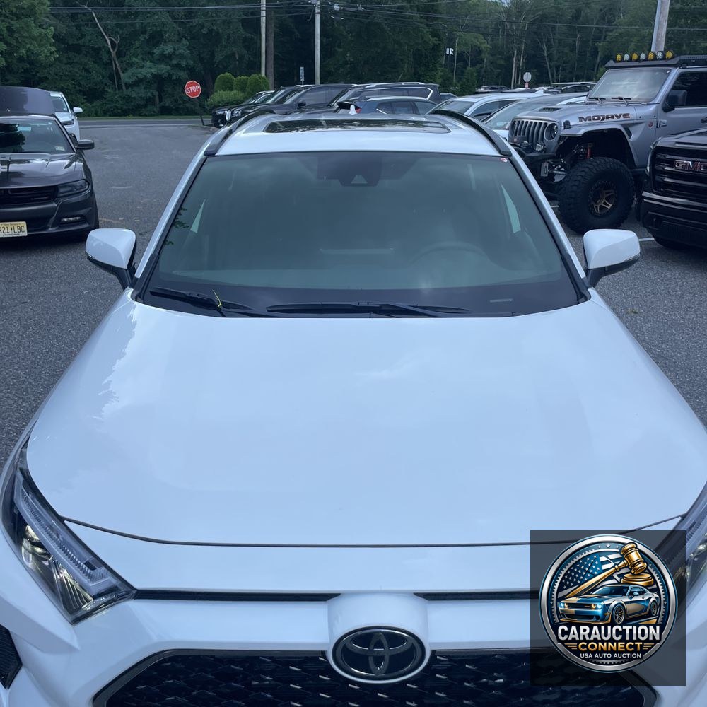 2025 Toyota RAV4 Plug-in Hybrid SE