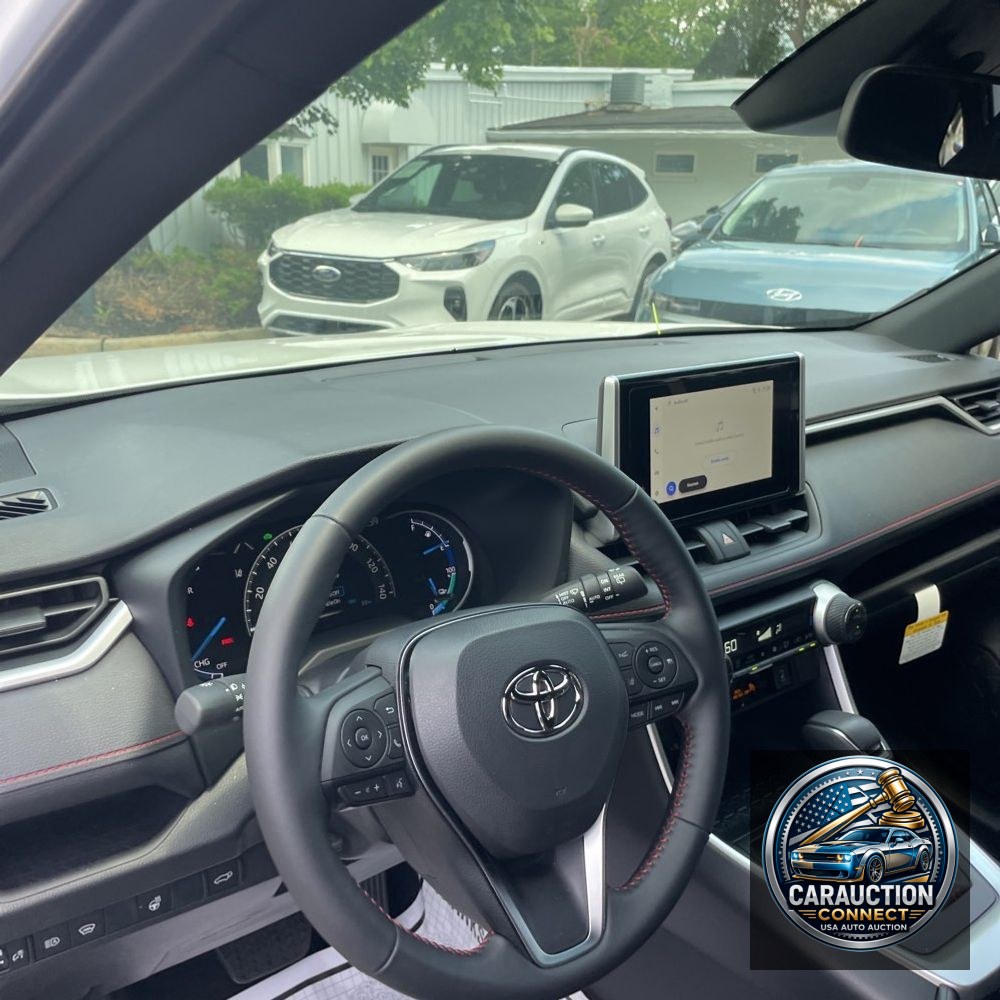 2025 Toyota RAV4 Plug-in Hybrid SE
