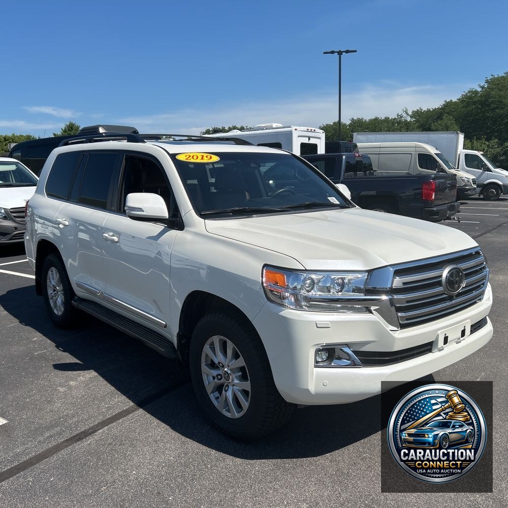 2019 Toyota Land Cruiser Base