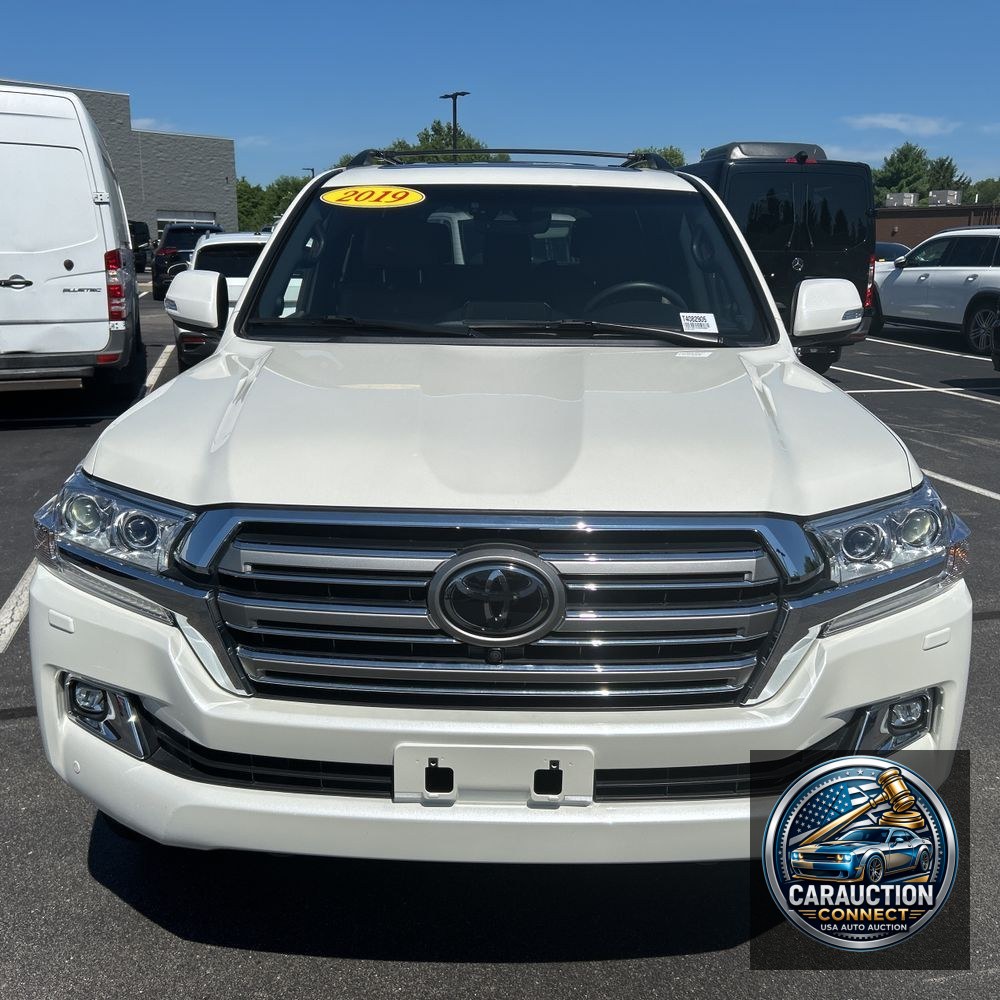 2019 Toyota Land Cruiser Base
