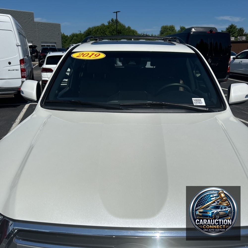 2019 Toyota Land Cruiser Base