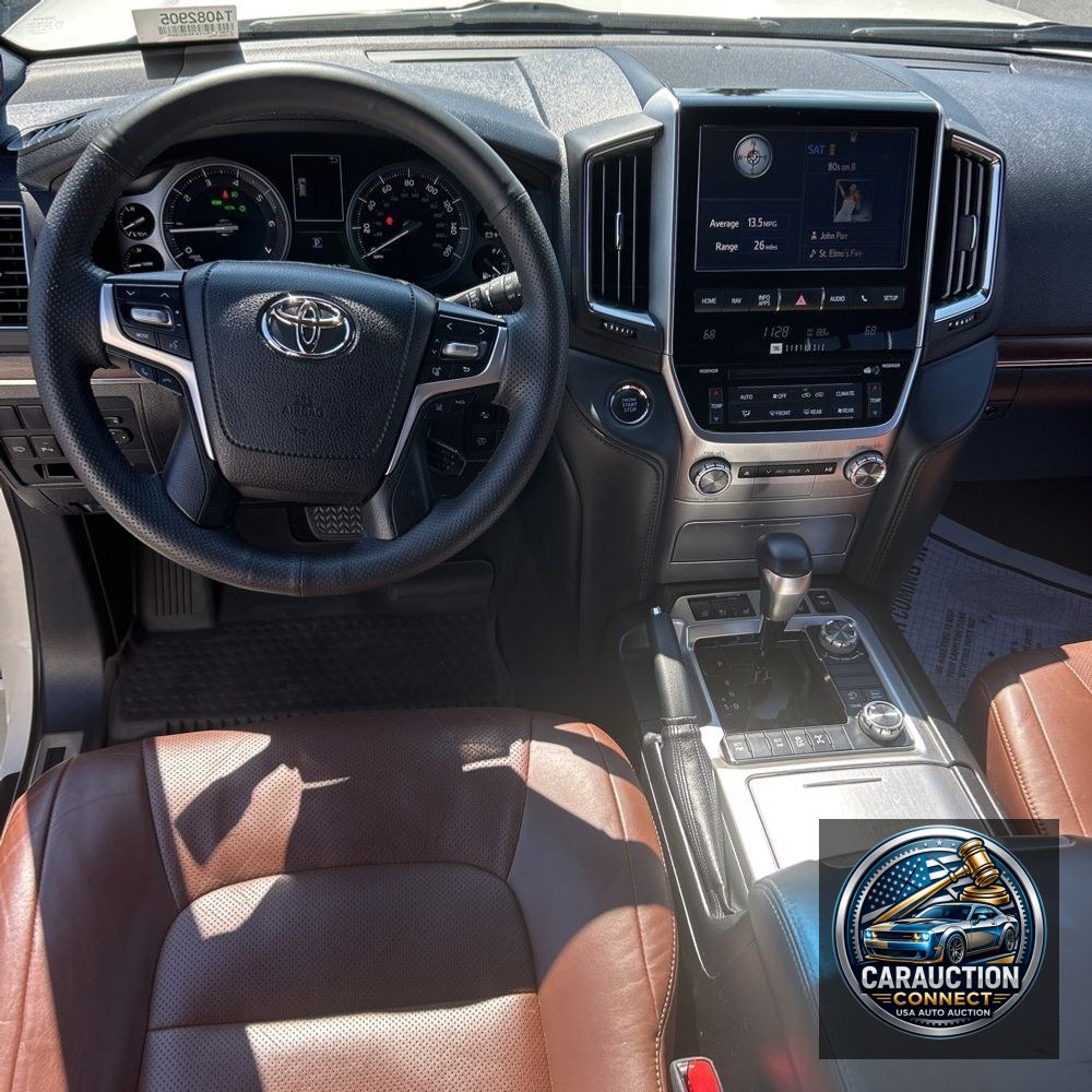 2019 Toyota Land Cruiser Base