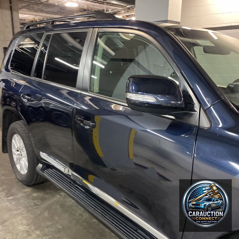 2019 Toyota Land Cruiser Base