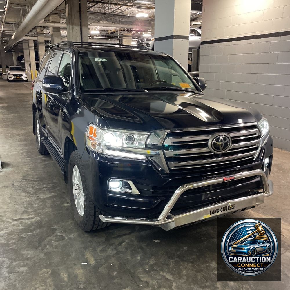 2019 Toyota Land Cruiser Base